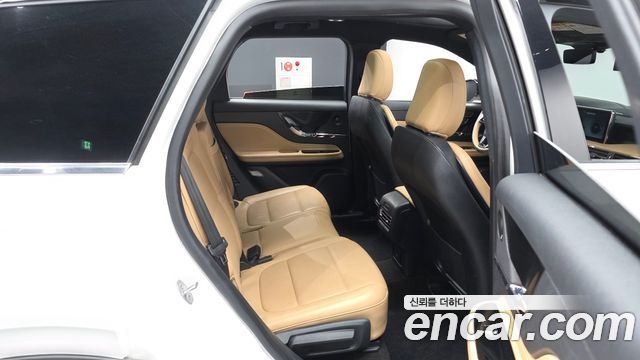Lincoln Corsair 2.0 Reserve AWD 2022 — фото 12