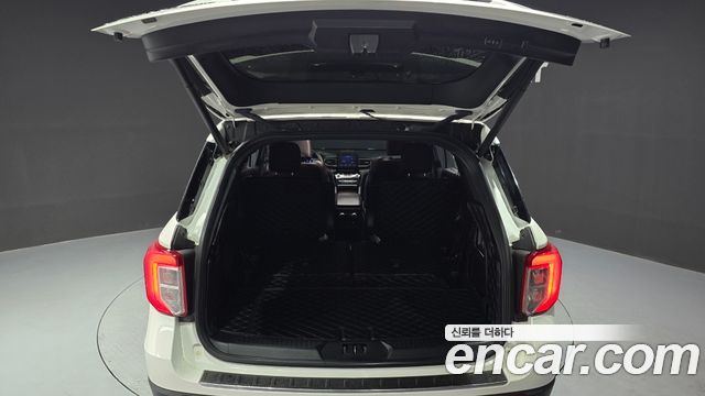 Ford Explorer (VI) 3.0 Platinum 4WD 2021 — фото 20