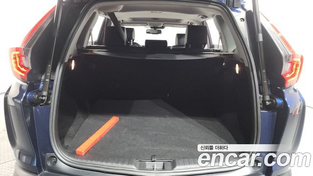 Honda CR-V (V) 2.0 Hybrid Touring 4WD 2022 — фото 19