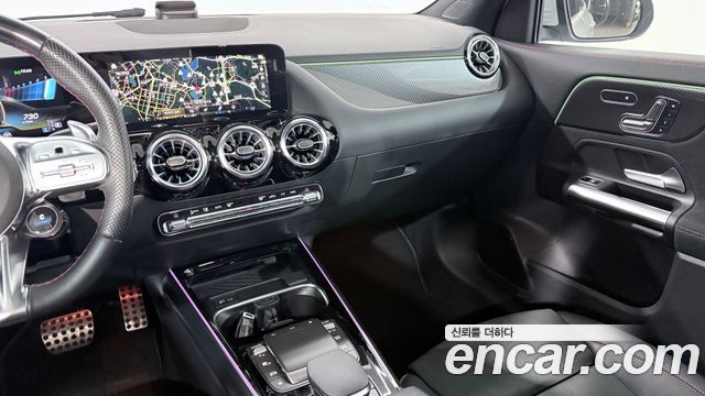 Mercedes-Benz GLA-Class (H247) GLA45 AMG 4MATIC+ 2023 — фото 17