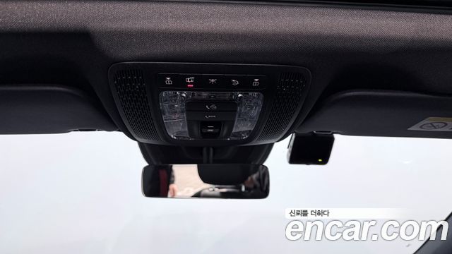 Mercedes-Benz GLA-Class (H247) GLA45 AMG 4MATIC+ 2023 — фото 21