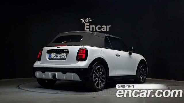 MINI Cooper S Convertible (IV) JCW 2026 — фото 2