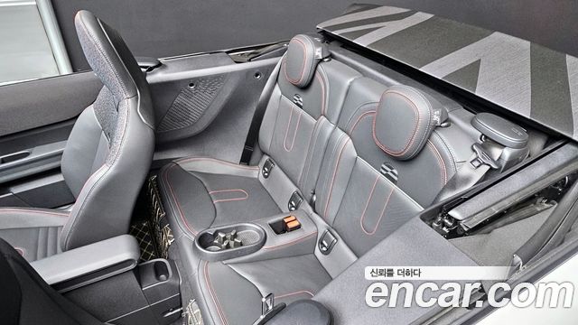MINI Cooper S Convertible (IV) JCW 2026 — фото 12