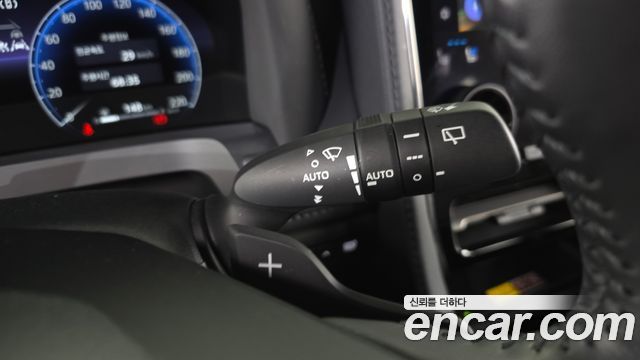 Toyota Alphard (IV) 2.5 HEV Executive AWD 2024 — фото 38
