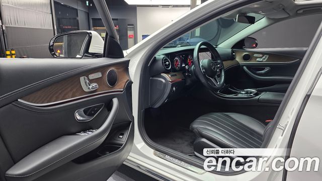 Mercedes-Benz E-Class (W213) E220d 4MATIC Exclusive 2019 — фото 10