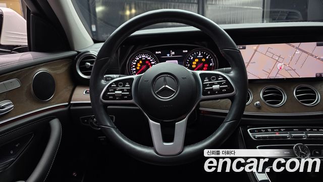 Mercedes-Benz E-Class (W213) E220d 4MATIC Exclusive 2019 — фото 13