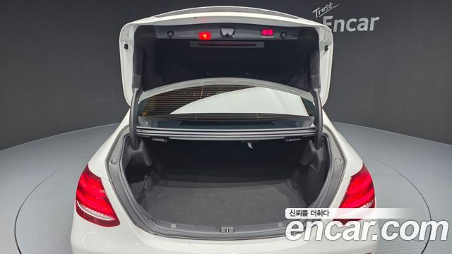 Mercedes-Benz E-Class (W213) E220d 4MATIC Exclusive 2019 — фото 20