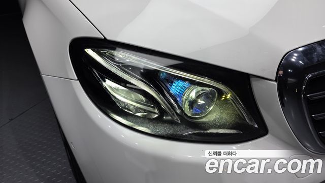 Mercedes-Benz E-Class (W213) E220d 4MATIC Exclusive 2019 — фото 22