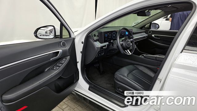 Hyundai Sonata The Edge (DN8) 2.0 Exclusive 2024 — фото 10