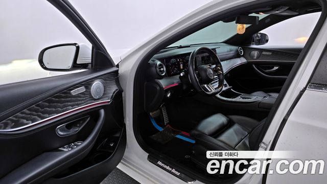 Mercedes-Benz E-Class (W213) E350 4MATIC AMG Line Edition 2021 — фото 10