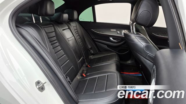 Mercedes-Benz E-Class (W213) E350 4MATIC AMG Line Edition 2021 — фото 11