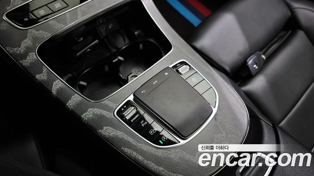 Mercedes-Benz E-Class (W213) E350 4MATIC AMG Line Edition 2021 — фото 32