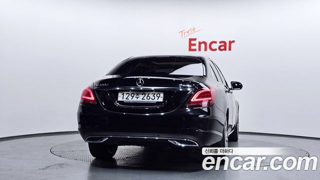 Mercedes-Benz C-Class (W205) C220 d 4MATIC 2020 — фото 4