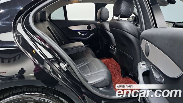 Mercedes-Benz C-Class (W205) C220 d 4MATIC 2020 — фото 11