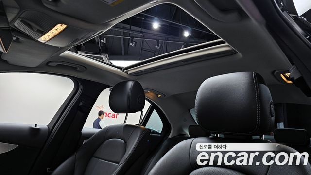 Mercedes-Benz C-Class (W205) C220 d 4MATIC 2020 — фото 18
