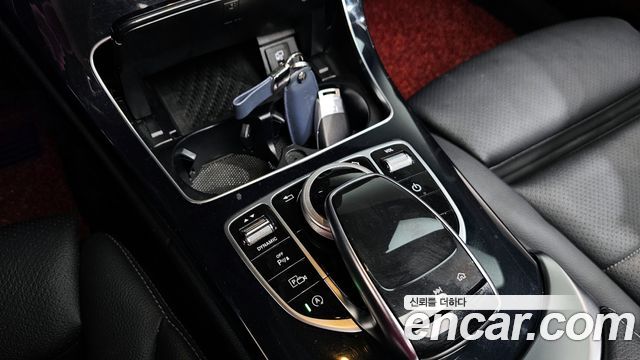 Mercedes-Benz C-Class (W205) C220 d 4MATIC 2020 — фото 20