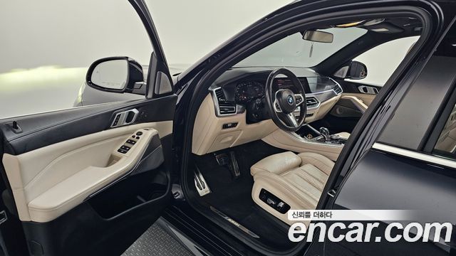 BMW X5 (G05) M50i 2021 — фото 10