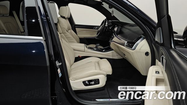 BMW X5 (G05) M50i 2021 — фото 26