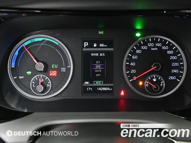 Kia K5 Hybrid (III) Prestige 2021 — фото 8