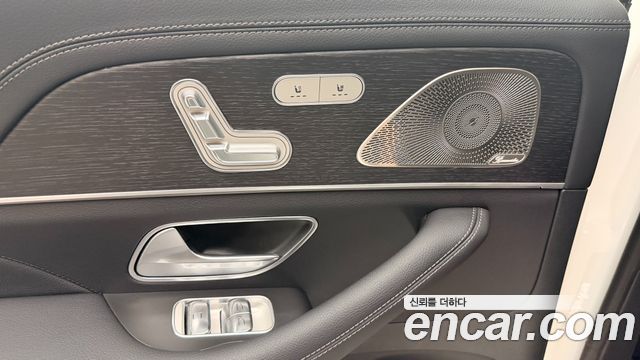 Mercedes-Benz GLS-Class (X167) GLS450 4MATIC 2025 — фото 18