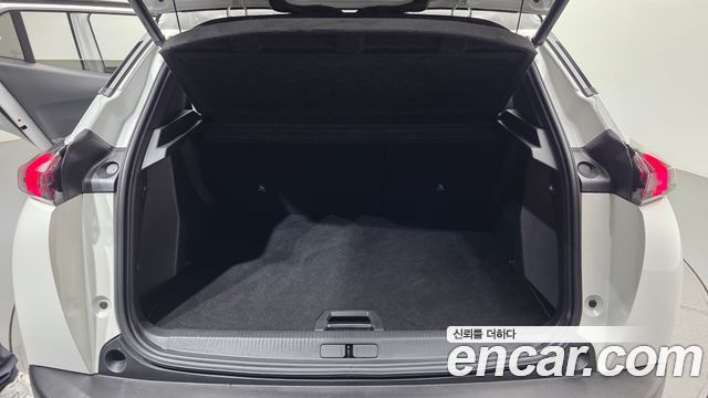 Peugeot 2008 (II) 1.5 BlueHDi GT Line 2021 — фото 20