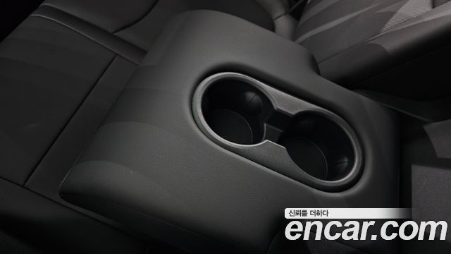 Tesla Model Y Long Range AWD 2025 — фото 34
