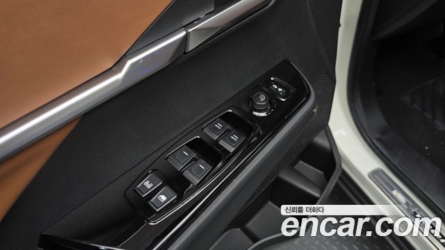 KG Mobility (SsangYong) Torres Gasoline 1.5 2WD Black Edition 2025 — фото 15
