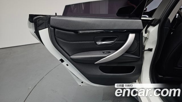BMW 4 Series (F32) 420d Luxury GranCoupe 2018 — фото 25