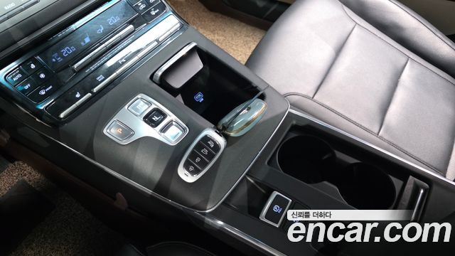 Hyundai Grandeur (IG) 3.0 LPi Rent Car Modern 2021 — фото 9