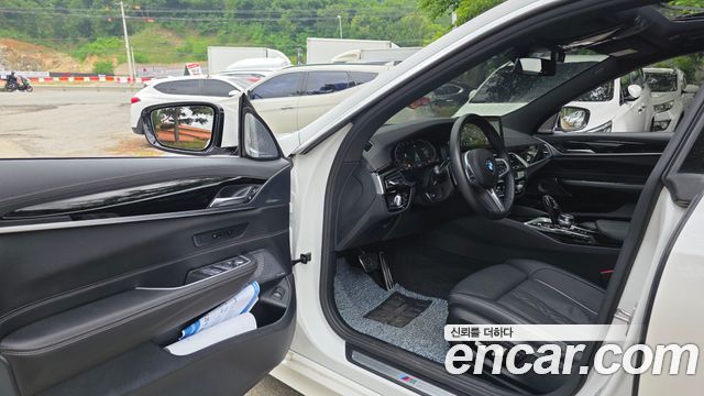 BMW 6 Series GT (G32) 640i xDrive M Sport 2022 — фото 10