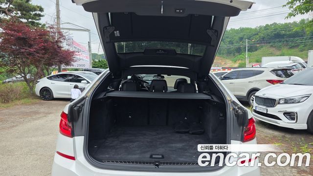 BMW 6 Series GT (G32) 640i xDrive M Sport 2022 — фото 18