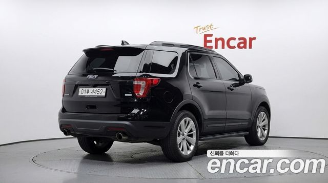 Ford Explorer 2.3 Limited 4WD 5th 2018 — фото 2