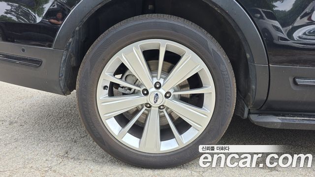 Ford Explorer 2.3 Limited 4WD 5th 2018 — фото 5