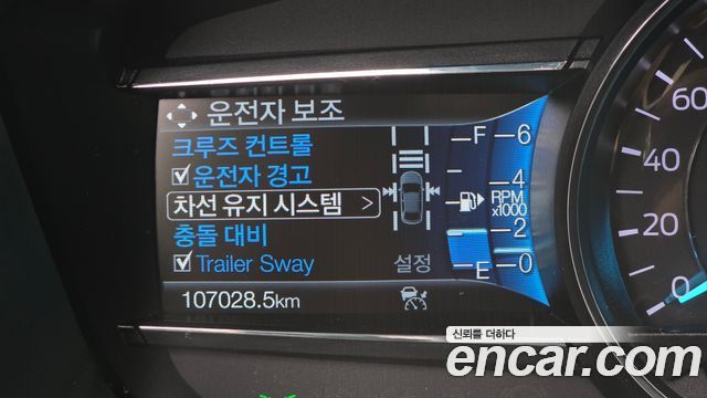 Ford Explorer 2.3 Limited 4WD 5th 2018 — фото 31