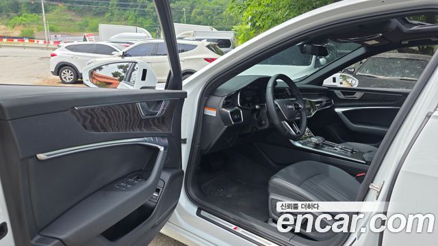 Audi A6 (C8) 45 TFSI Quattro Premium 2021 — фото 10