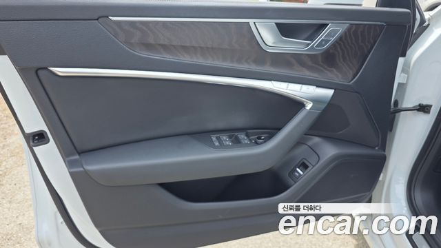 Audi A6 (C8) 45 TFSI Quattro Premium 2021 — фото 24