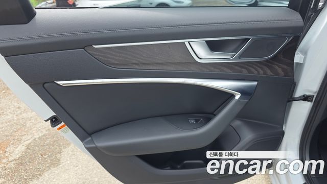 Audi A6 (C8) 45 TFSI Quattro Premium 2021 — фото 25