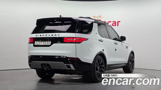 Land Rover Discovery 5 3.0 TD6 Launch Edition 2017 — фото 2