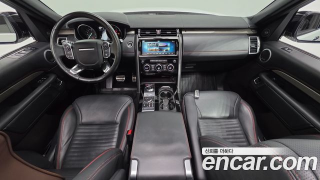 Land Rover Discovery 5 3.0 TD6 Launch Edition 2017 — фото 7