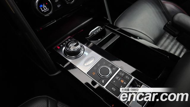 Land Rover Discovery 5 3.0 TD6 Launch Edition 2017 — фото 9