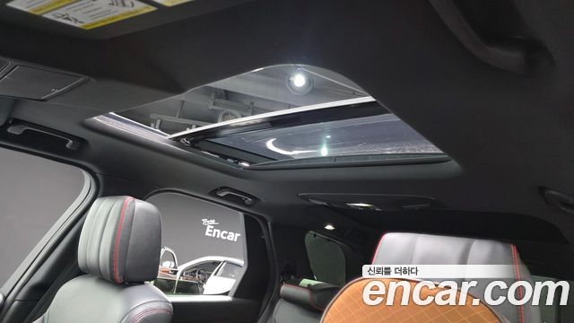 Land Rover Discovery 5 3.0 TD6 Launch Edition 2017 — фото 15