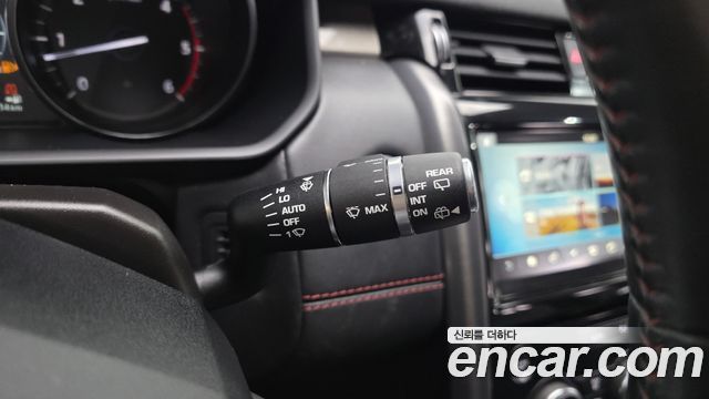 Land Rover Discovery 5 3.0 TD6 Launch Edition 2017 — фото 20
