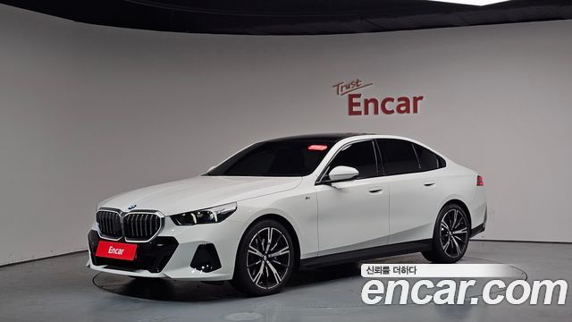 BMW 5 Series (G60) 530i xDrive M Sport 2025 — фото 11