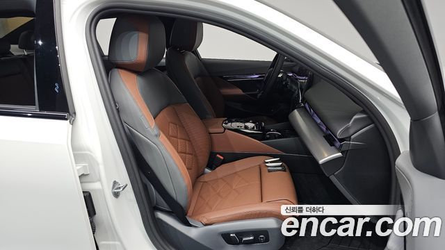 BMW 5 Series (G60) 530i xDrive M Sport 2025 — фото 16