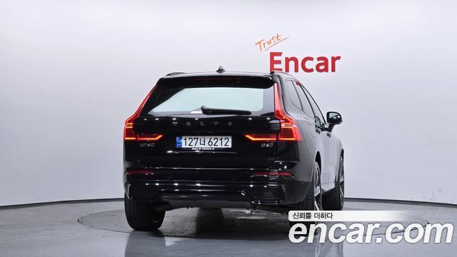 Volvo XC60 (II) B6 R-Design 2022 — фото 4
