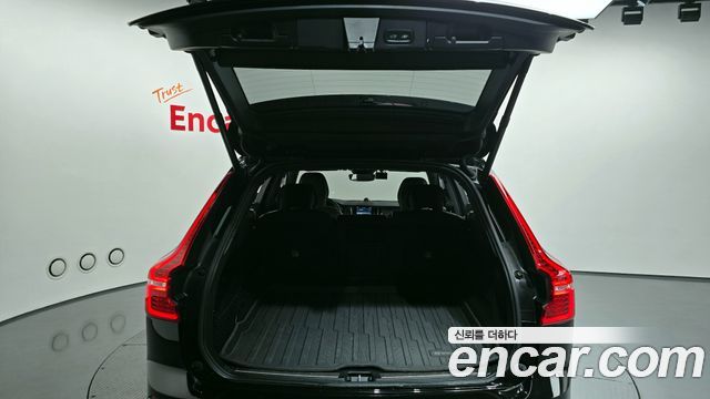 Volvo XC60 (II) B6 R-Design 2022 — фото 18