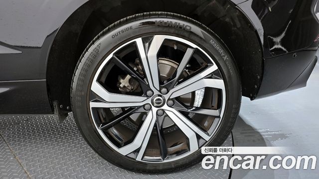 Volvo XC60 (II) B6 R-Design 2022 — фото 21