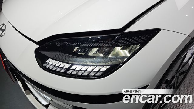 Hyundai Ioniq 6 Long Range Exclusive + 2023 — фото 22