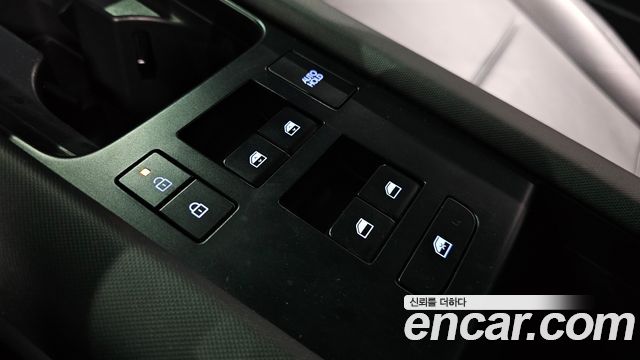 Hyundai Ioniq 6 Long Range Exclusive + 2023 — фото 28