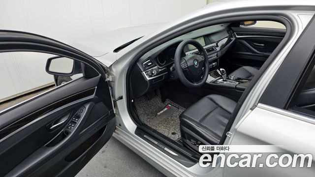 BMW 5 Series (F10) 520d 2013 — фото 10